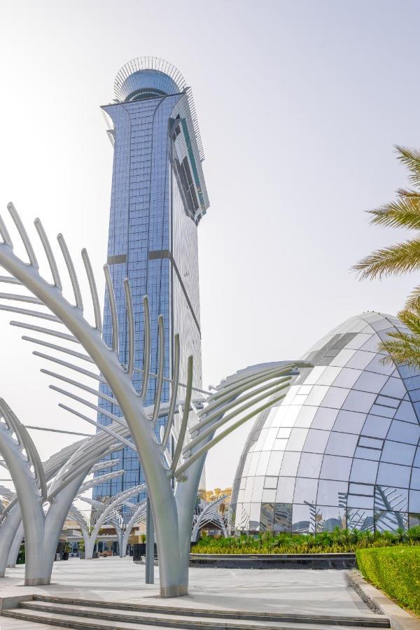 Ultra Luxury Palm Tower With Shared Hotel Facilities 迪拜 外观 照片